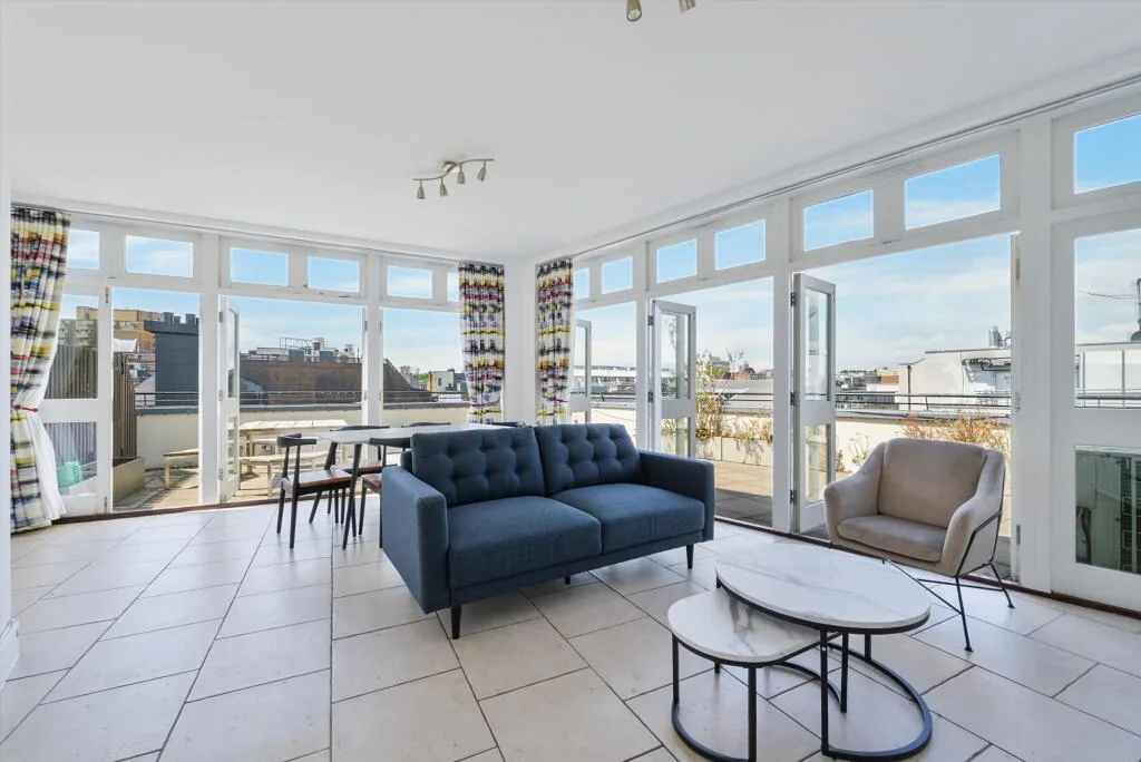 3 bedroom flat for rent
