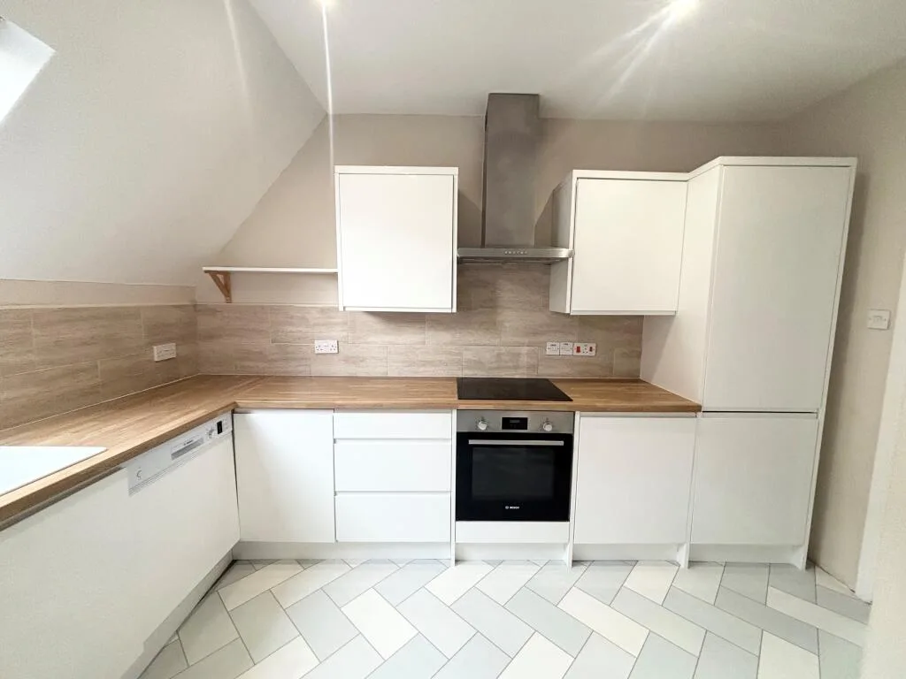 3 bedroom flat for rent