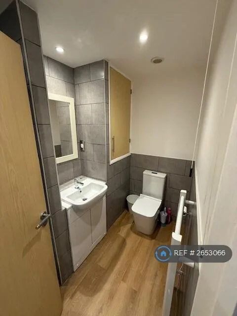 Studio flat for rent