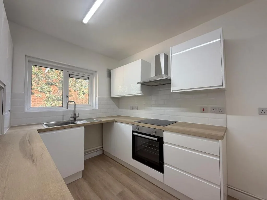 1 bedroom house for rent