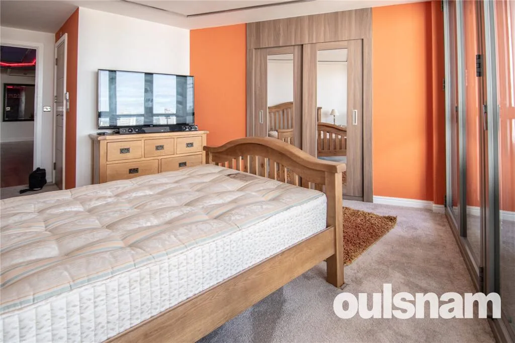 2 bedroom penthouse for rent
