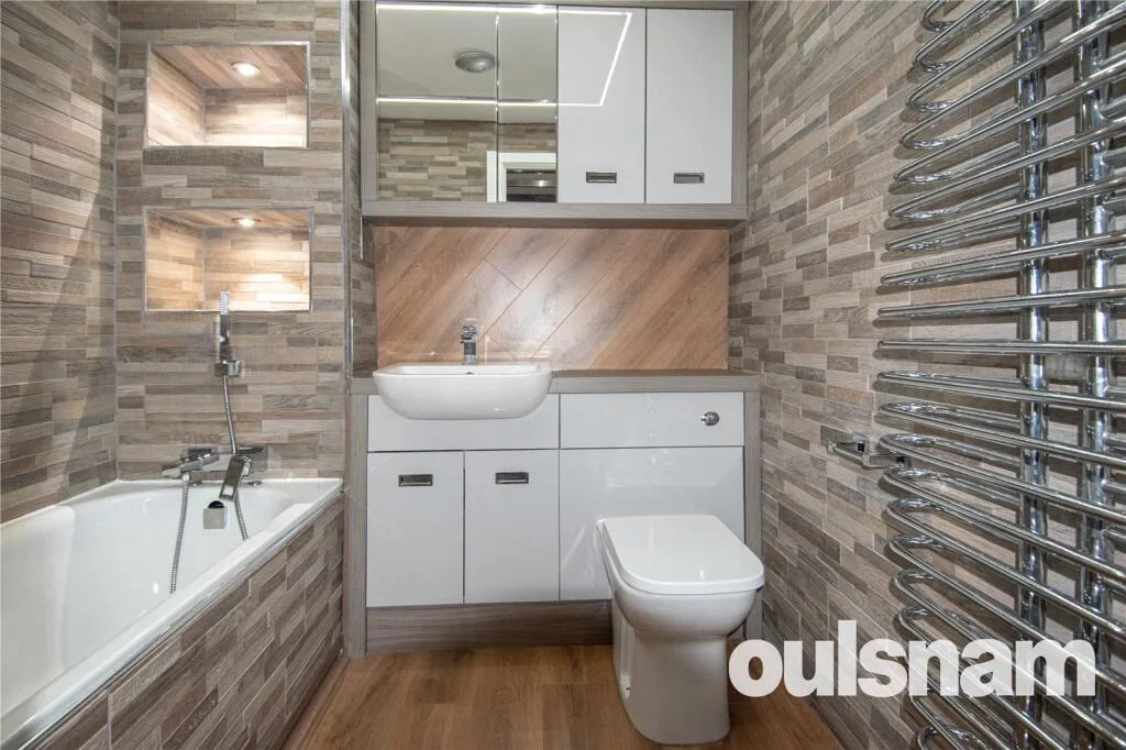 2 bedroom penthouse for rent