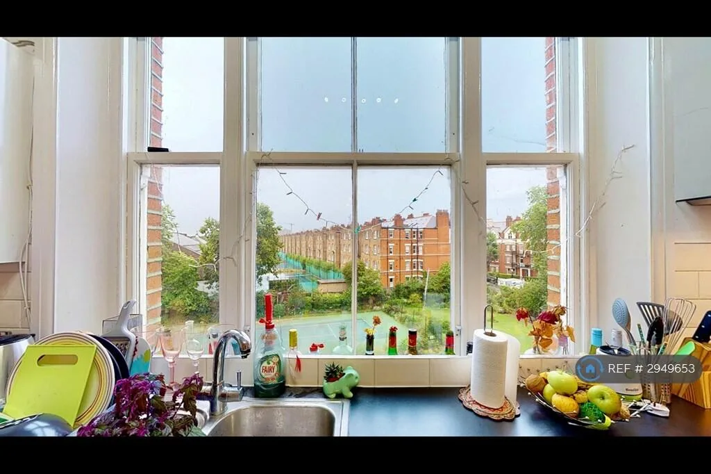 3 bedroom flat for rent