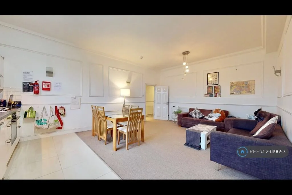 3 bedroom flat for rent