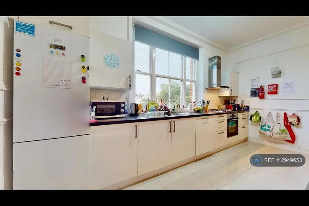 3 bedroom flat for rent