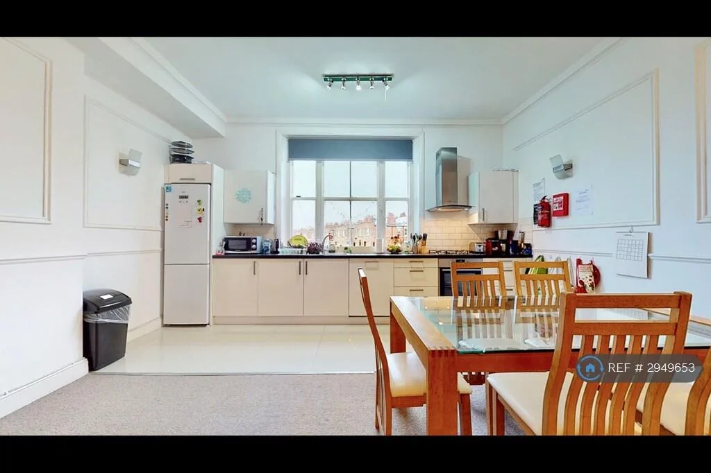 3 bedroom flat for rent