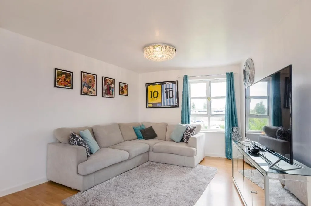 3 bedroom flat for rent