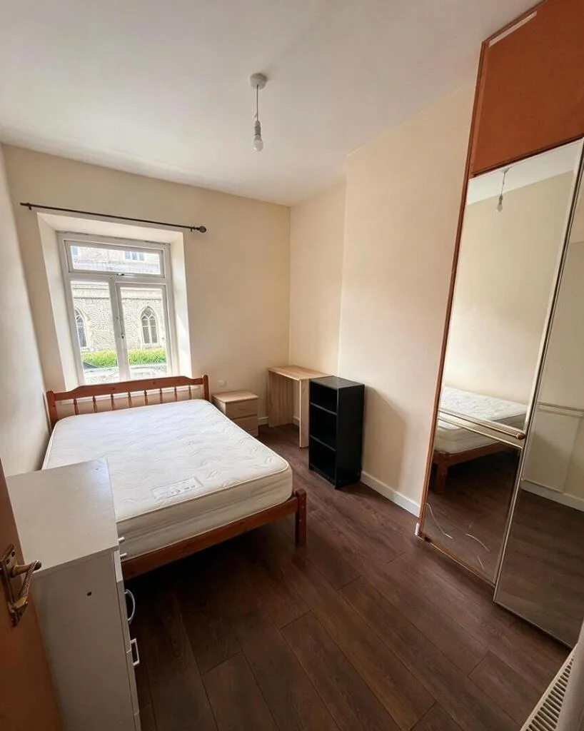 3 bedroom coach house for rent