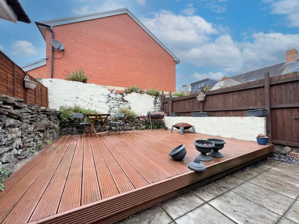 2 bedroom terraced house for rent
