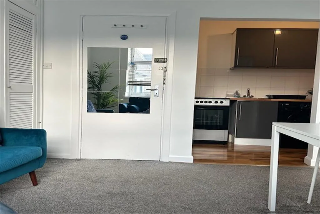 1 bedroom house for rent