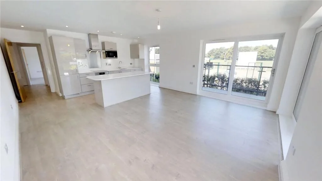 2 bedroom ground floor flat for rent
