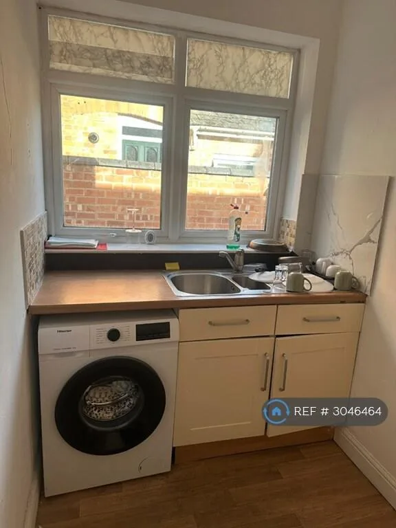 4 bedroom terraced house for rent