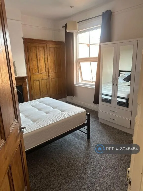 4 bedroom terraced house for rent