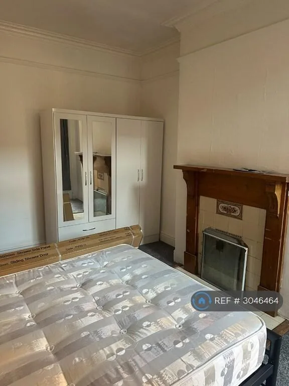 4 bedroom terraced house for rent