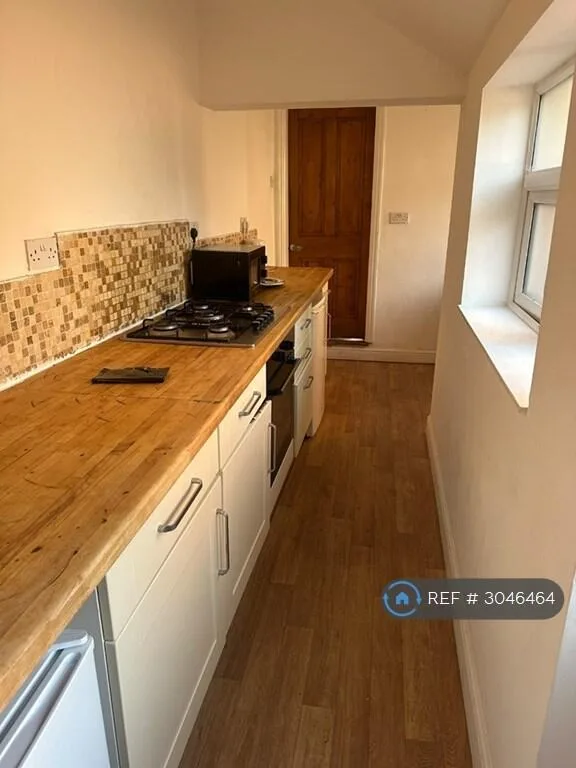 4 bedroom terraced house for rent