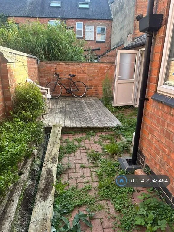 4 bedroom terraced house for rent
