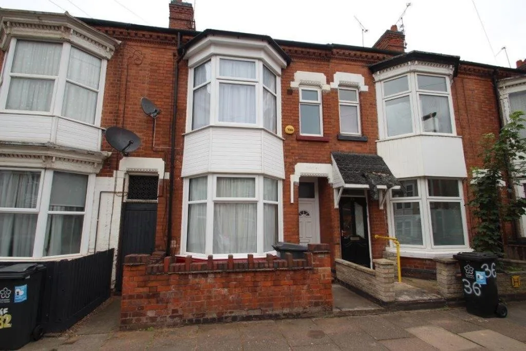 4 bedroom terraced house for rent
