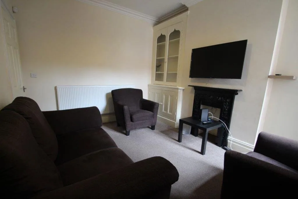 4 bedroom terraced house for rent