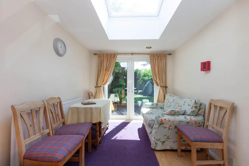 4 bedroom end of terrace house for rent