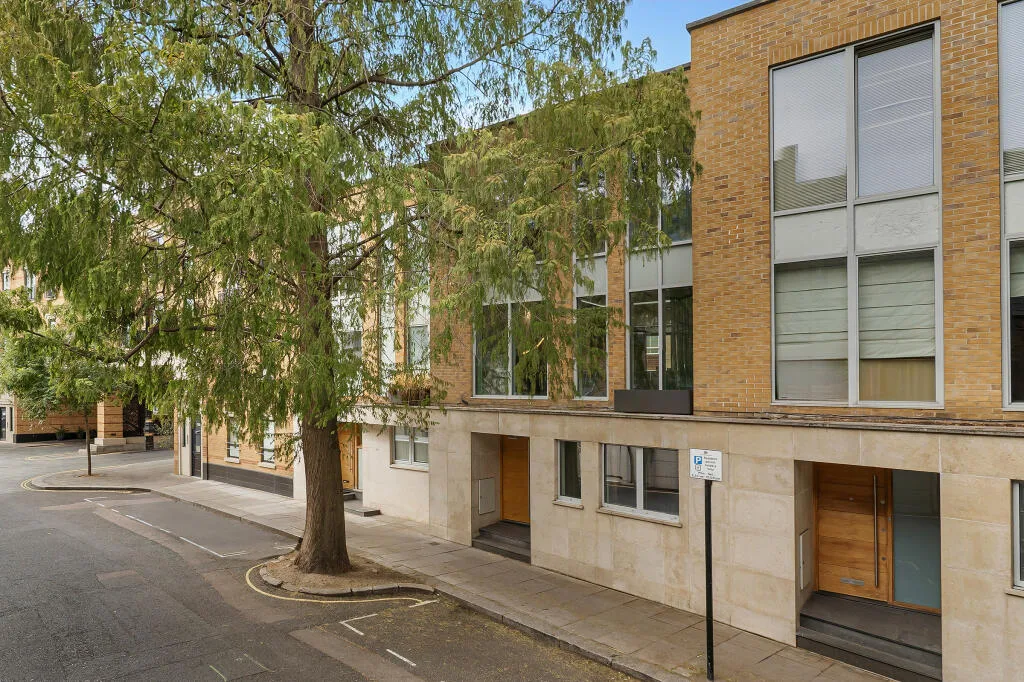 3 bedroom town house for rent