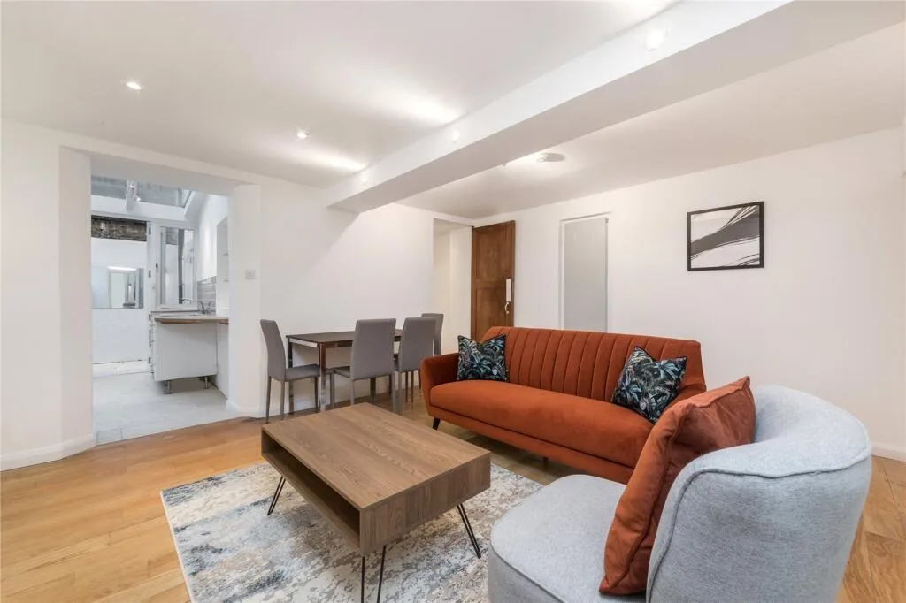 2 bedroom flat for rent