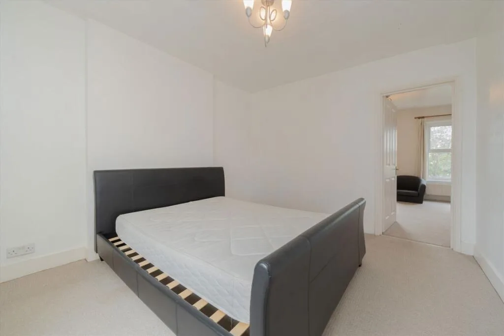 2 bedroom house for rent