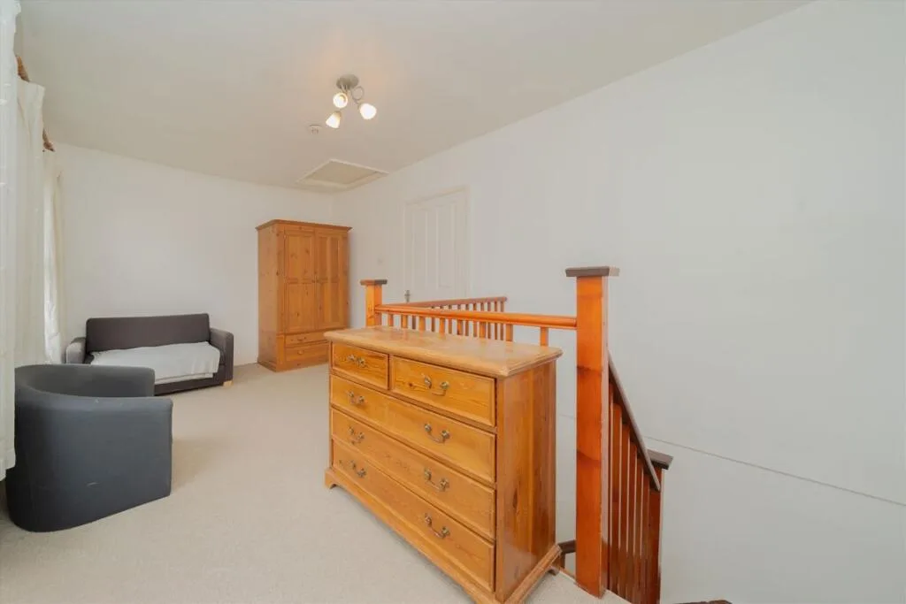 2 bedroom house for rent