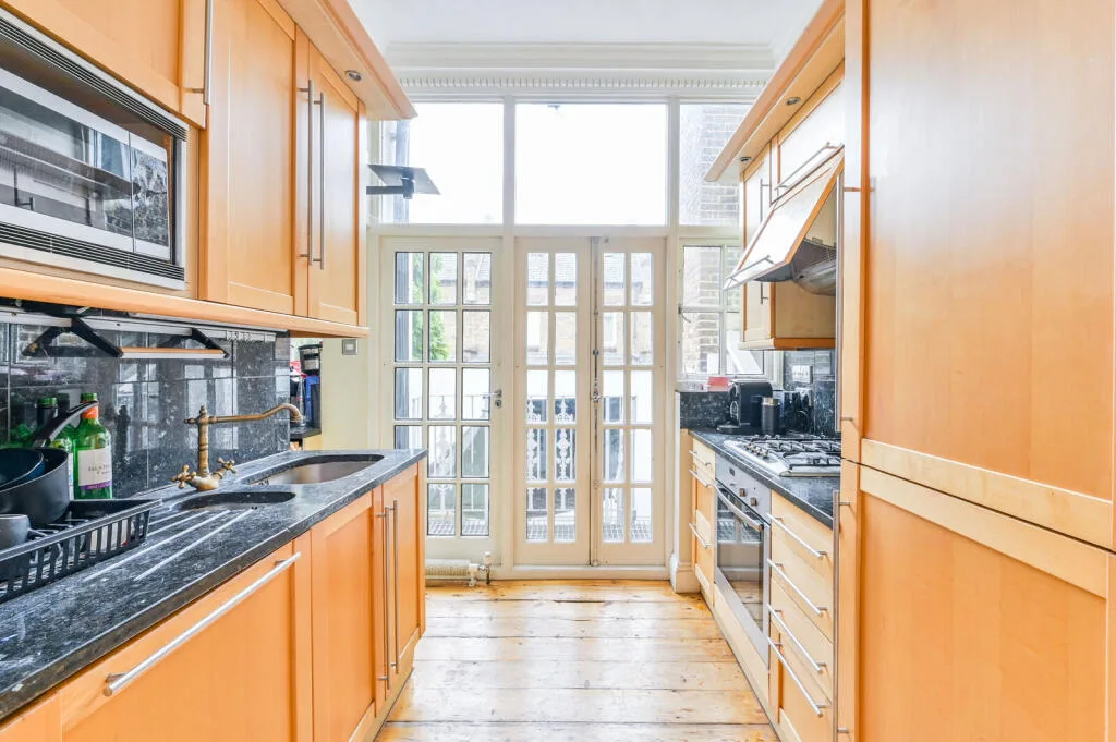 3 bedroom flat for rent