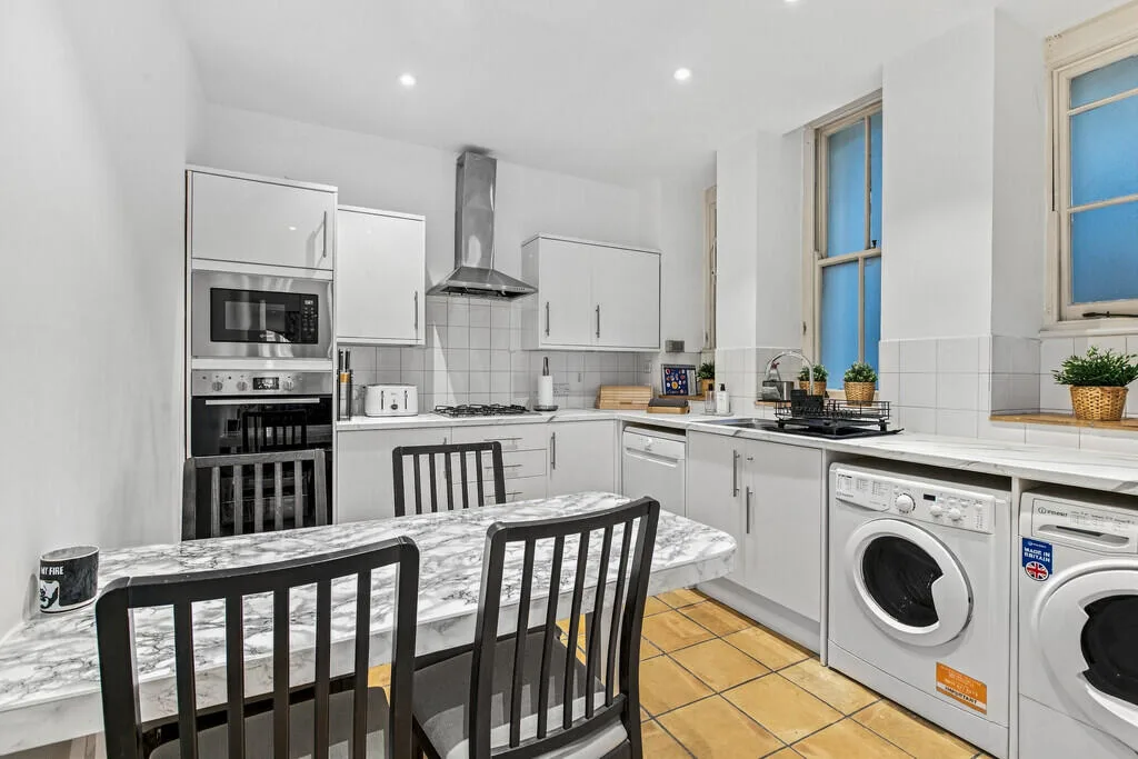 3 bedroom apartment for rent