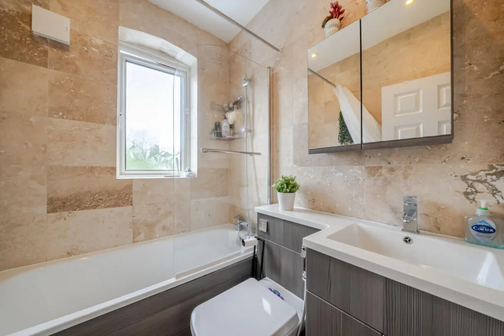 4 bedroom terraced house for rent