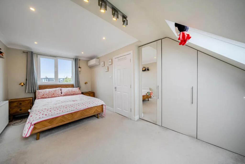4 bedroom terraced house for rent