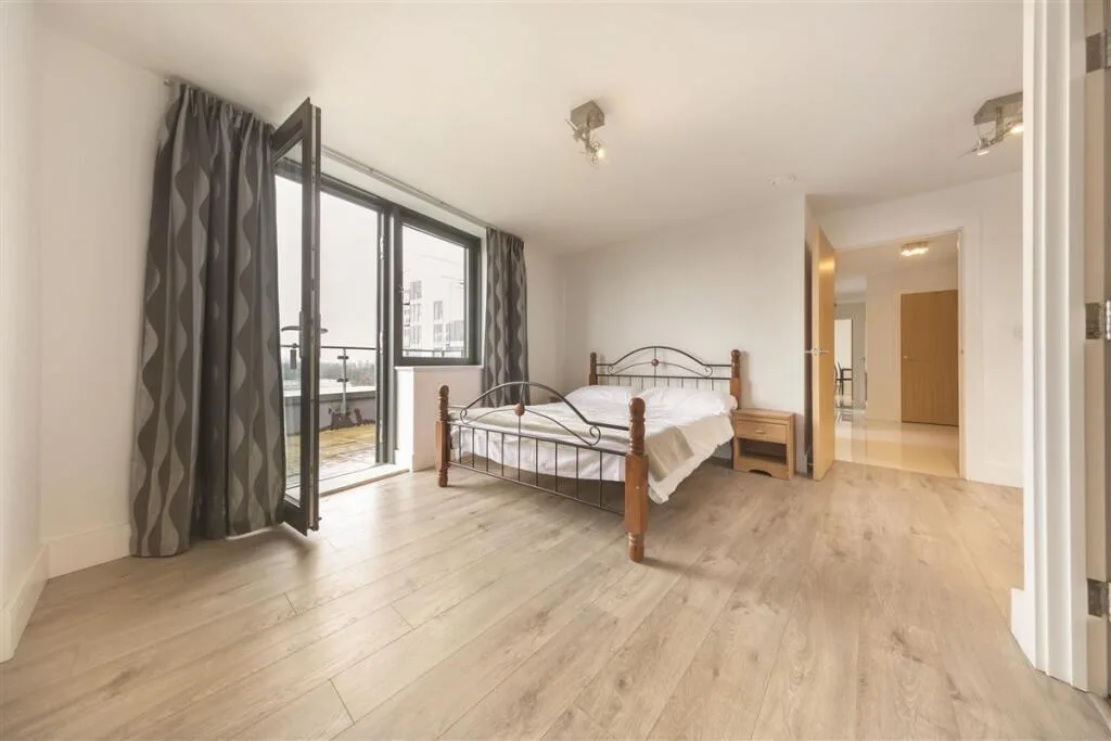 3 bedroom flat for rent