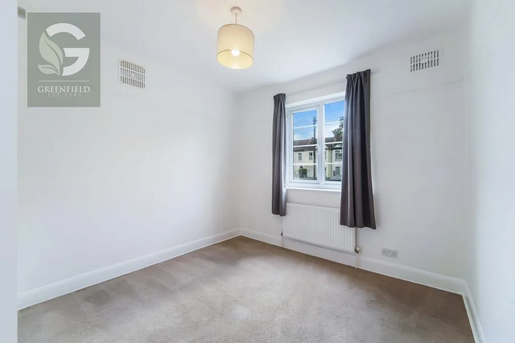 2 bedroom maisonette for rent