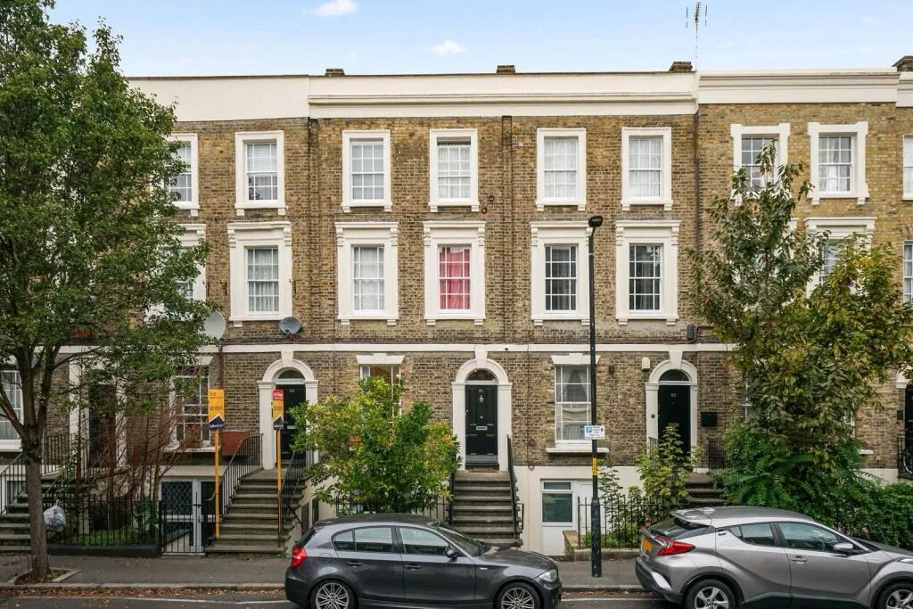 3 bedroom flat for rent