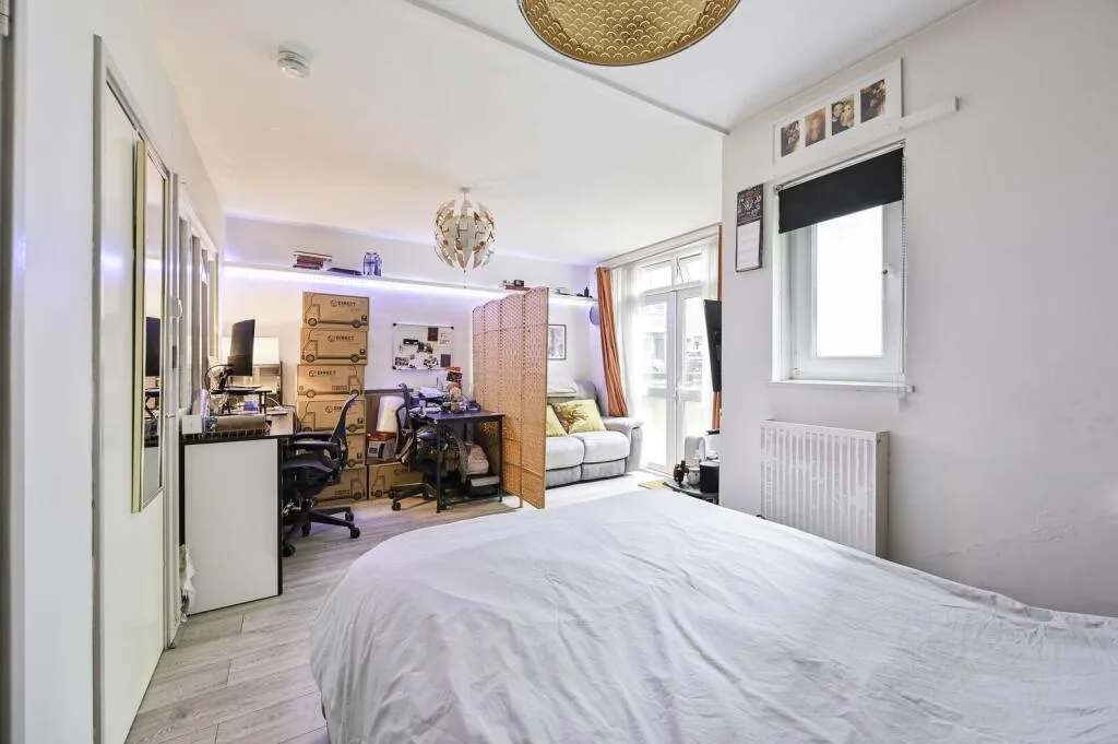 Studio flat for rent
