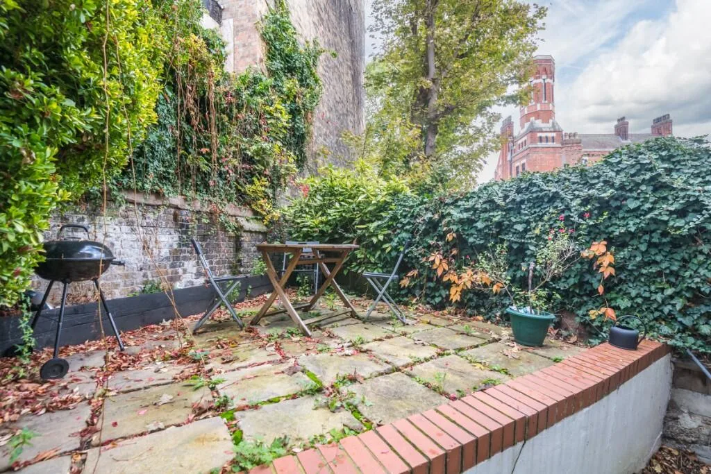 2 bedroom flat for rent