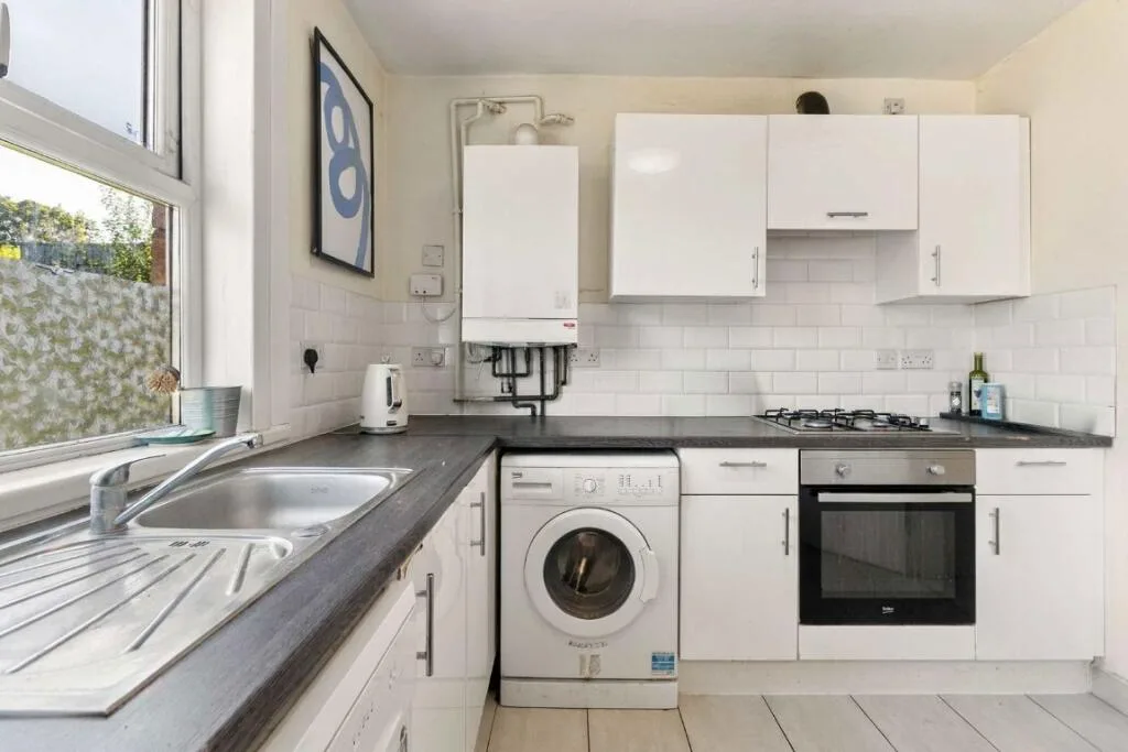 3 bedroom flat for rent