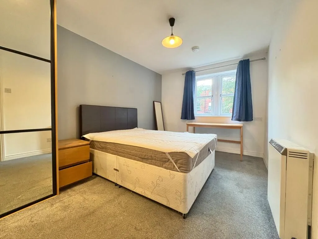 4 bedroom flat for rent