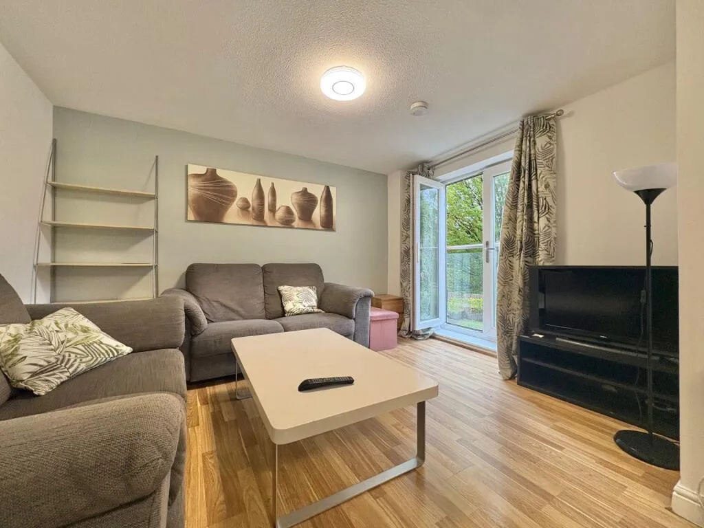 4 bedroom flat for rent