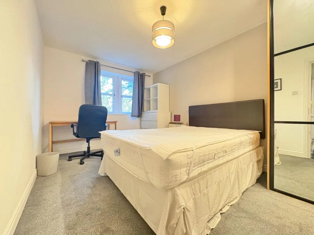 4 bedroom flat for rent