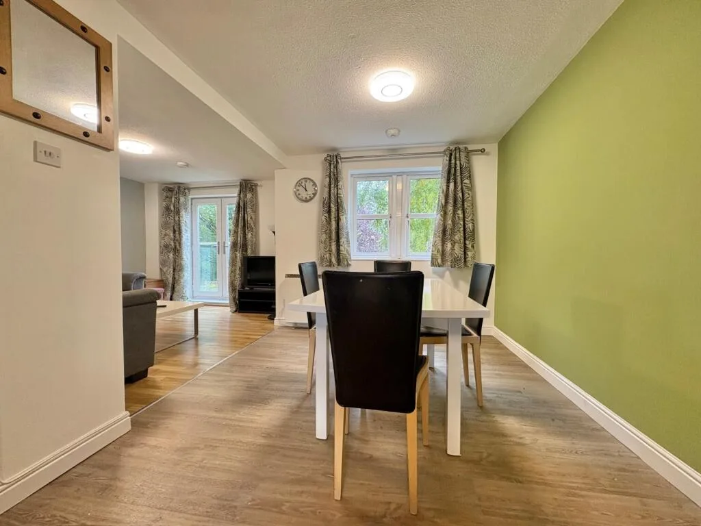 4 bedroom flat for rent