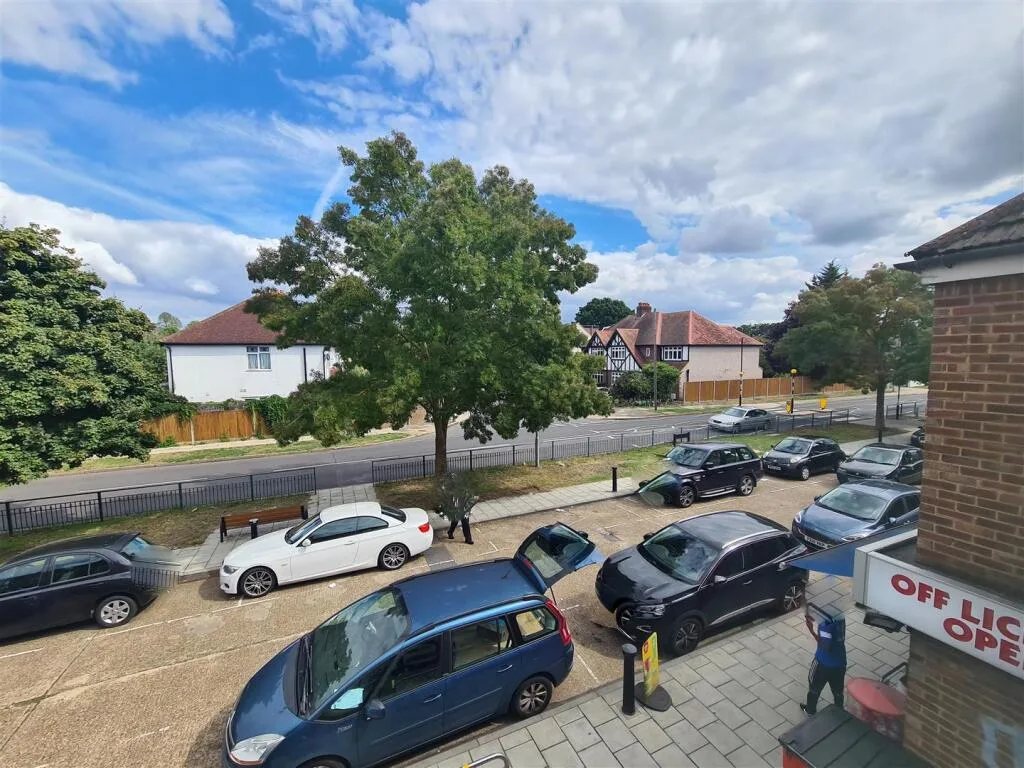 2 bedroom maisonette for rent