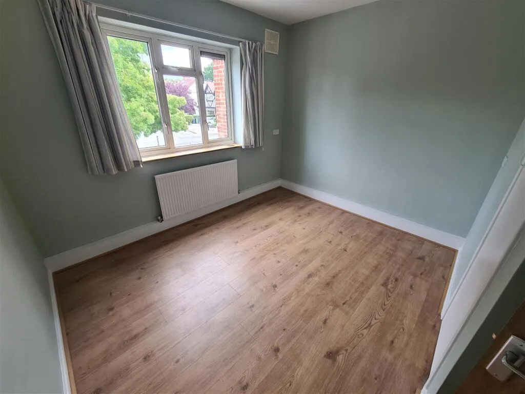 2 bedroom maisonette for rent