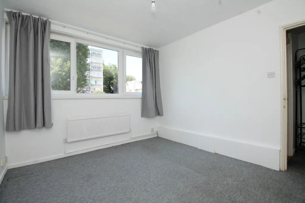 3 bedroom maisonette for rent