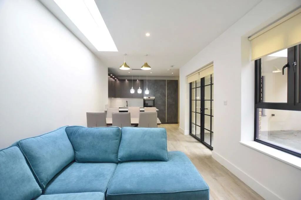 3 bedroom flat for rent