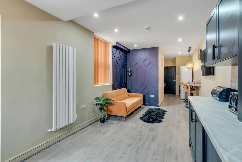 Studio flat for rent