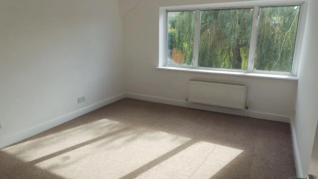 4 bedroom semi-detached house for rent