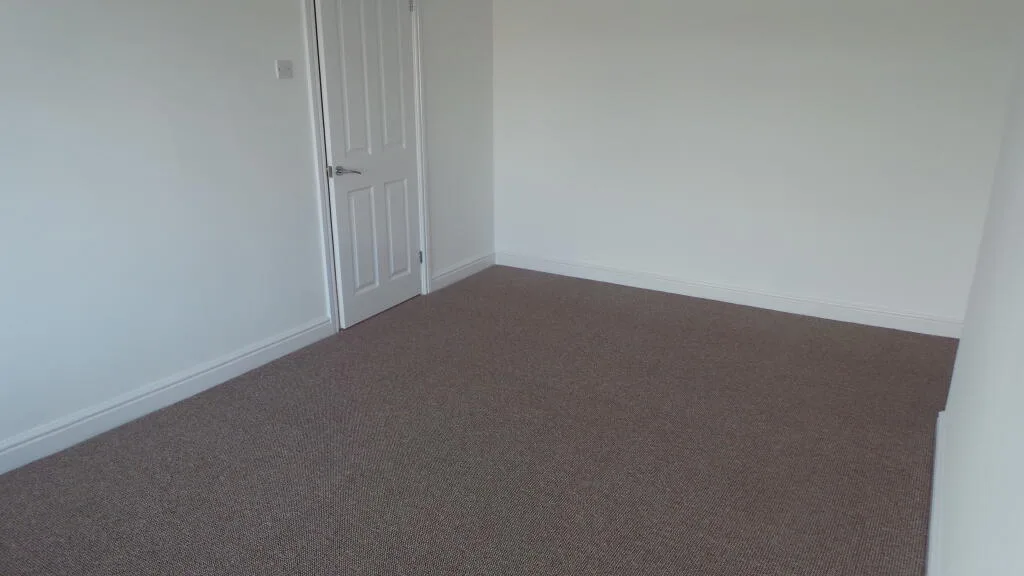 4 bedroom semi-detached house for rent