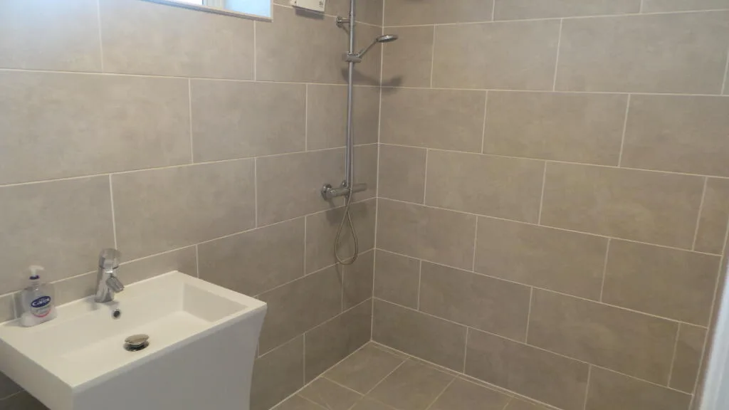 4 bedroom semi-detached house for rent