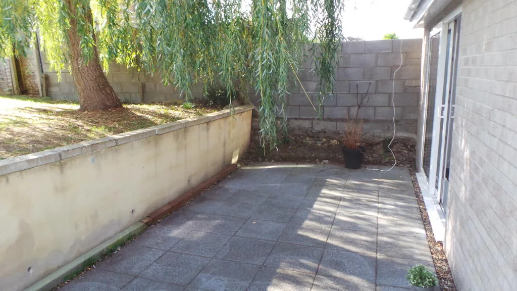 4 bedroom semi-detached house for rent